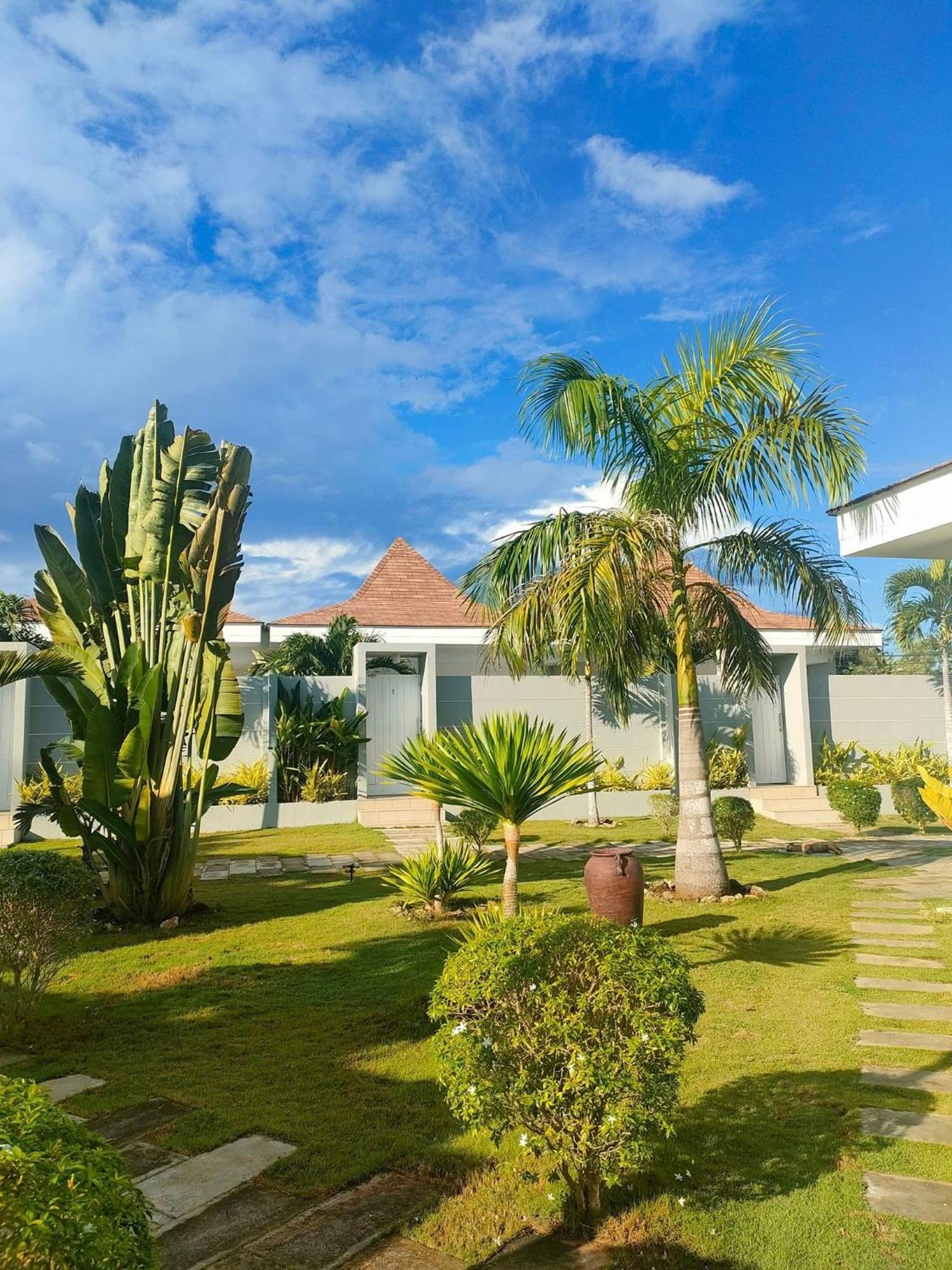 Pineale Villas, Resort And Spa Panglao Eksteriør bilde