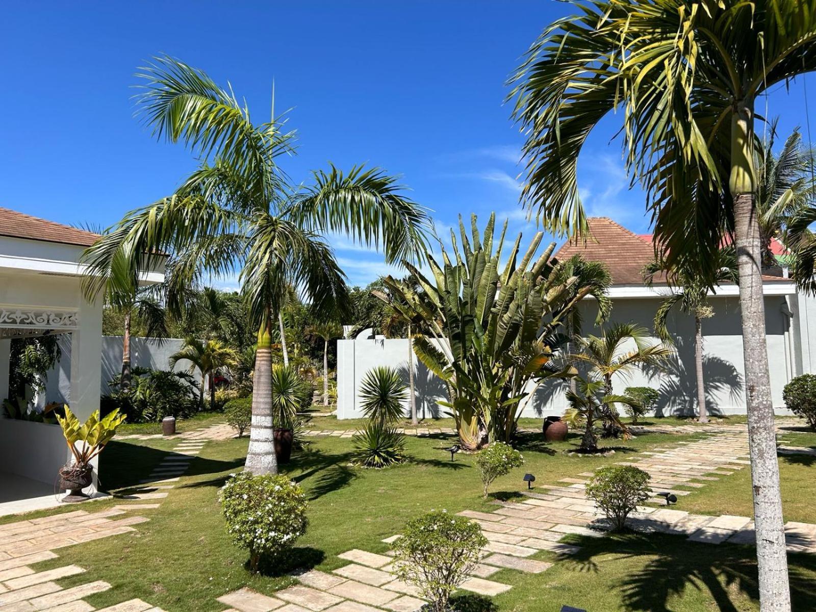 Pineale Villas, Resort And Spa Panglao Eksteriør bilde